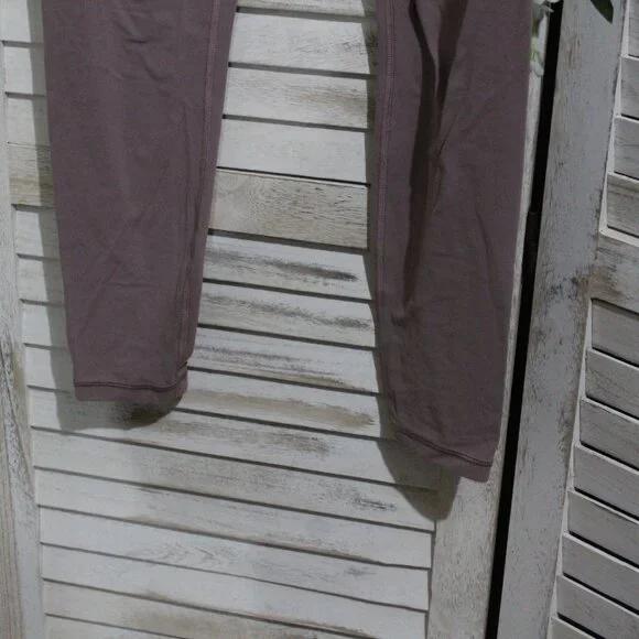 Athleta Ultra High-Rise Elation Floral Mauve Pastel Pink Leggings (1442) - Picture 9 of 11